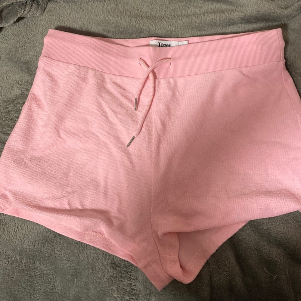 Tiger Mist pink shorts